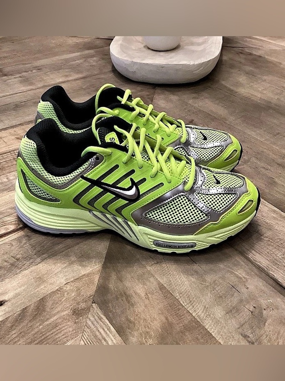 Nike Air Pegasus Women’s  9.5 Volt Green Silver Y2K Retro Running Sneakers